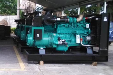 選擇寧波康明斯發(fā)電機(jī)組租賃商時需要注意哪些？